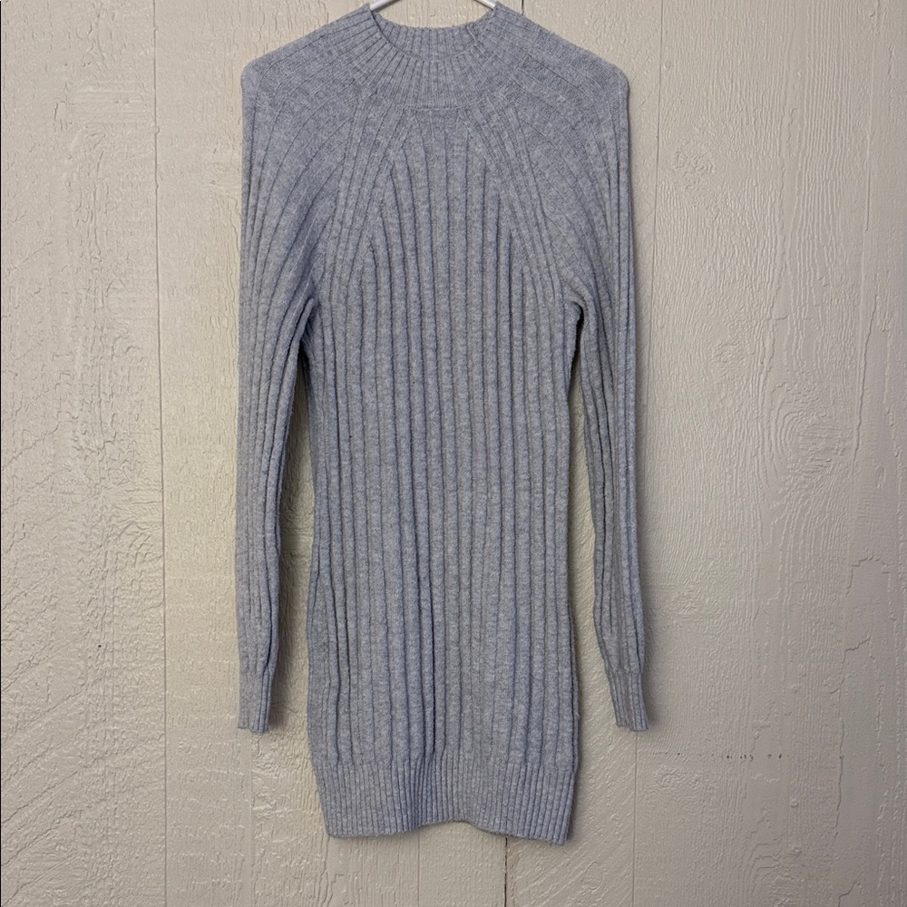 Hollister Light Gray Knit Sweater